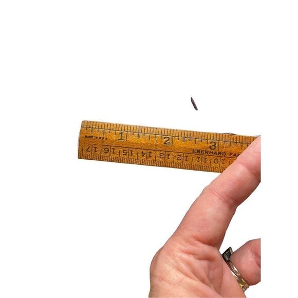 Retro set of 6 plastic acrylic bangle bracelets in black white purple and blue - Picture 6 of 7